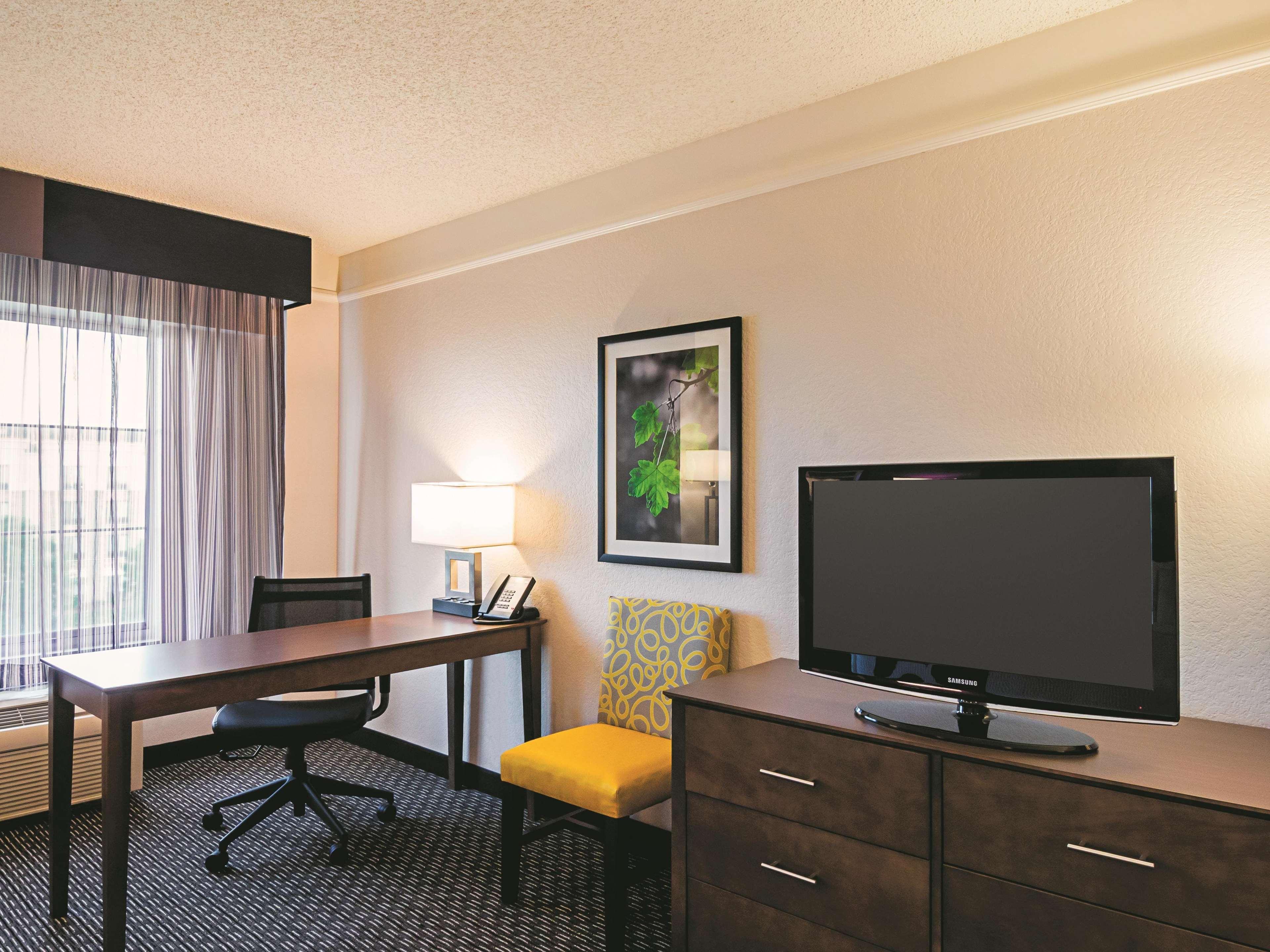Hotel La Quinta By Wyndham Airport Dia DEN