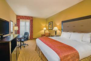 La Quinta By Wyndham Airport Dia Hotel